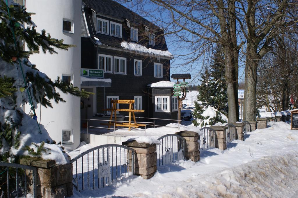 Hotel Haus Oberland Masserberg Exterior foto